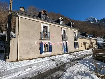 Maison, 270 m²