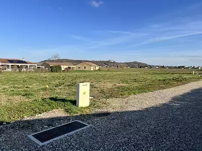Terrain, 884 m²