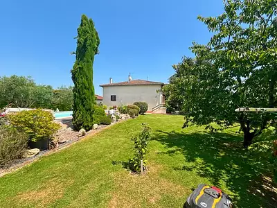 Maison, 271 m²