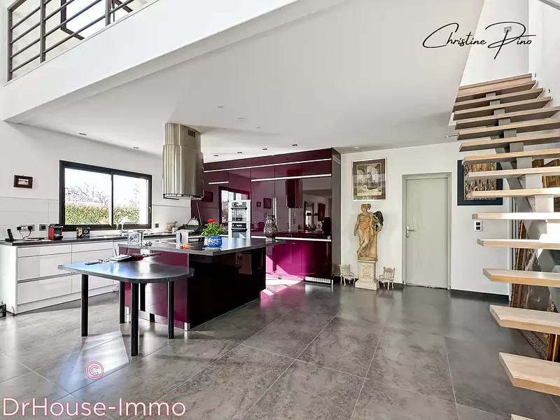 Maison, 180 m²