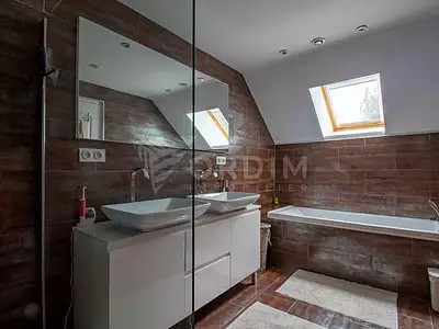 Maison, 212,7 m²