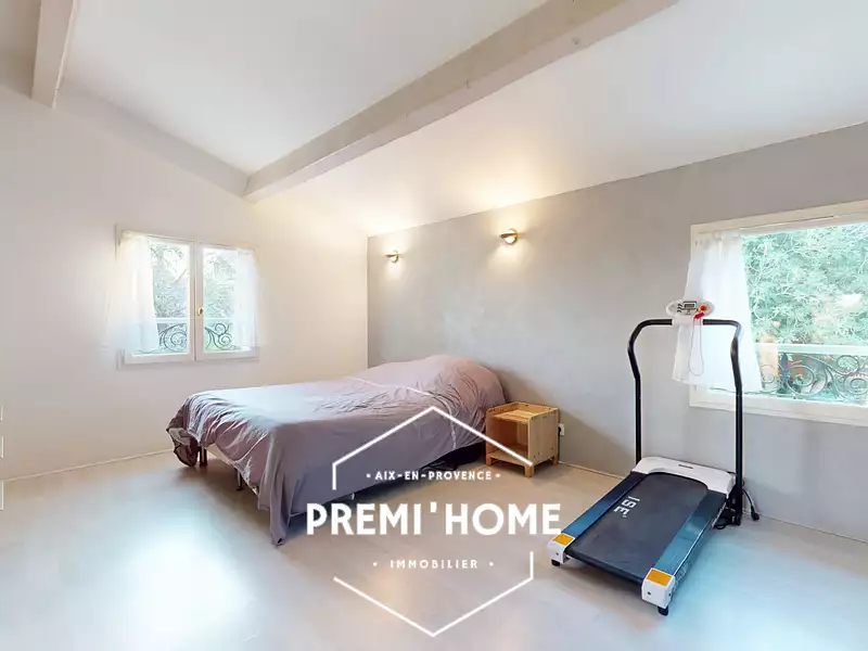 Maison, 211 m²