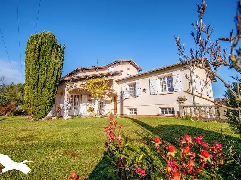 Maison, 215 m²