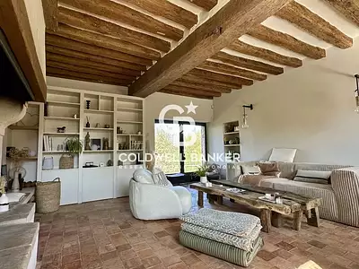 Maison, 243 m²
