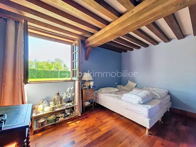Maison, 255 m²