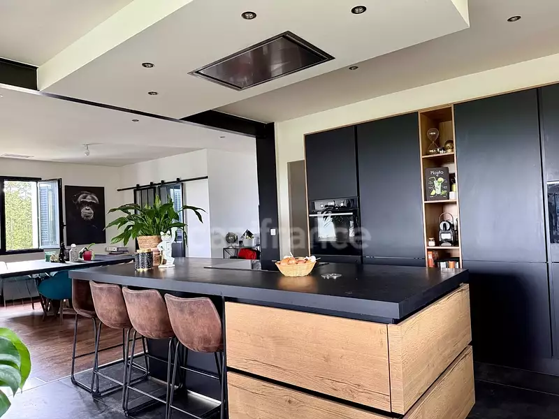 Maison, 207 m²
