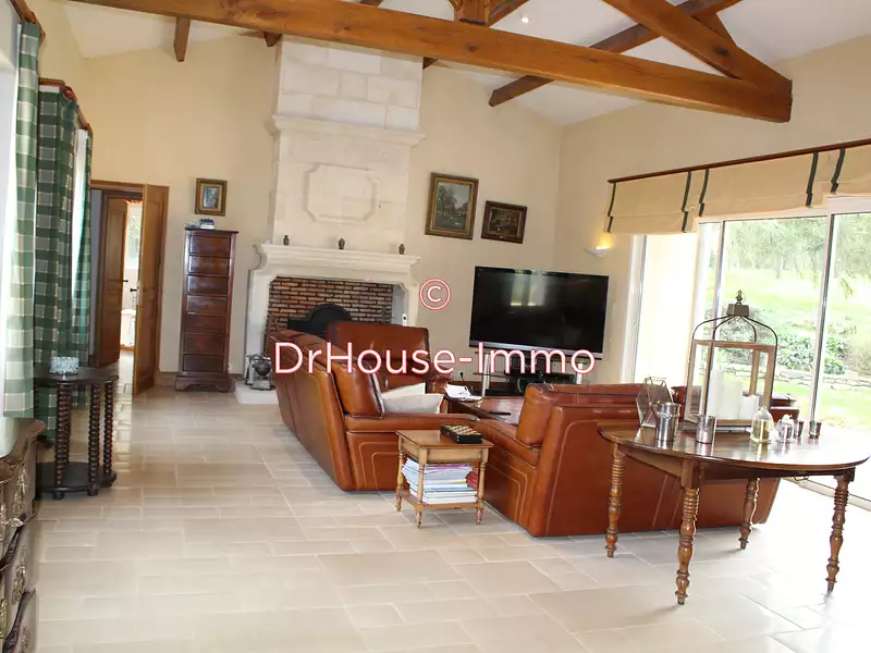 Maison, 280 m²