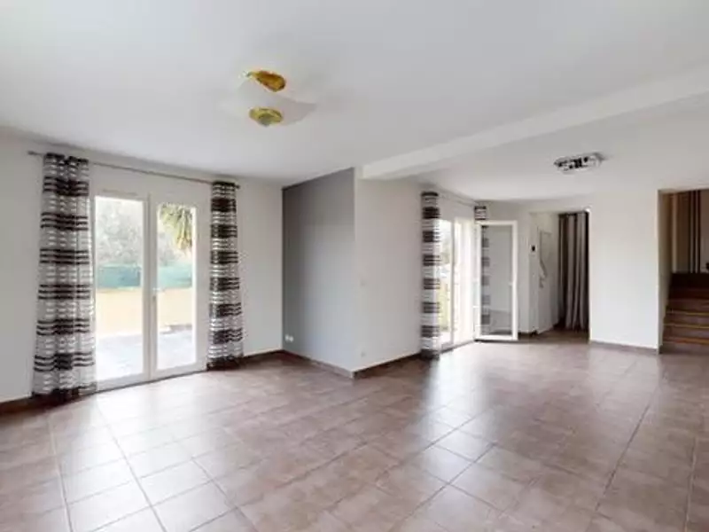 Maison, 123 m²