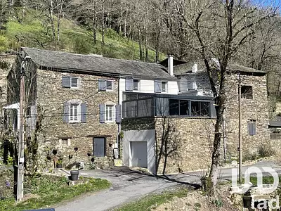 Maison, 225 m²