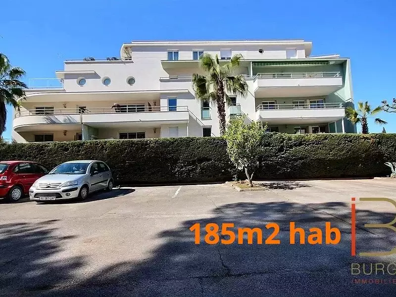 Appartement, 185 m²