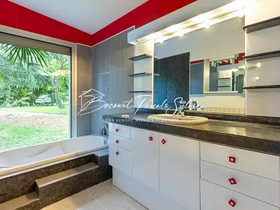 Maison, 179 m²
