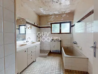 Maison, 180 m²