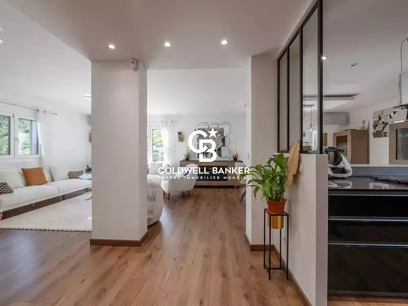 Maison, 280 m²