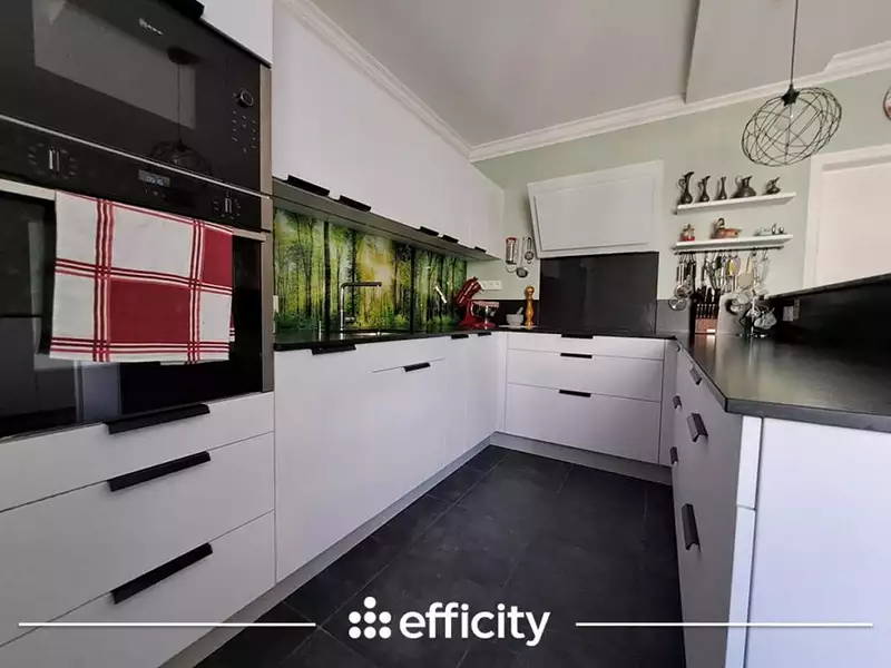 Maison, 192 m²