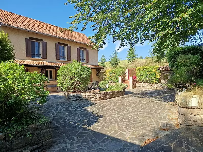 Maison, 325 m²