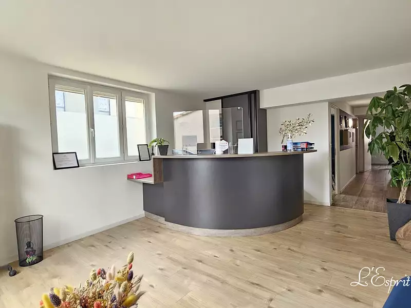 Immeuble, 120 m²