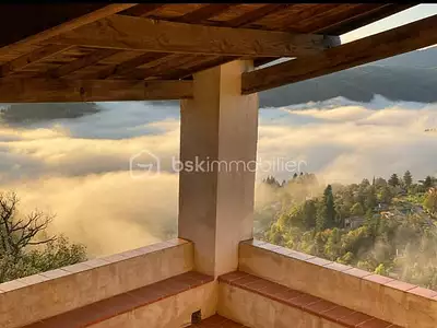 Maison, 285 m²