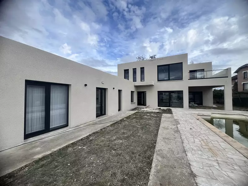 Maison, 228 m²