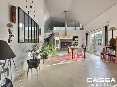 Maison, 239 m²