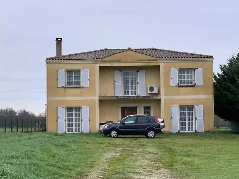 Maison, 180 m²