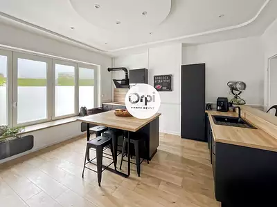 Maison, 224 m²