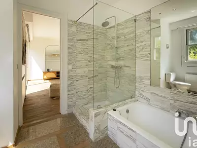 Maison, 320 m²