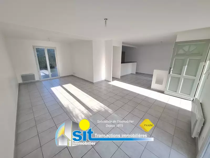 Maison, 117 m²