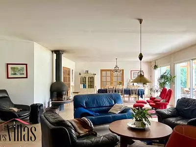 Maison, 261 m²
