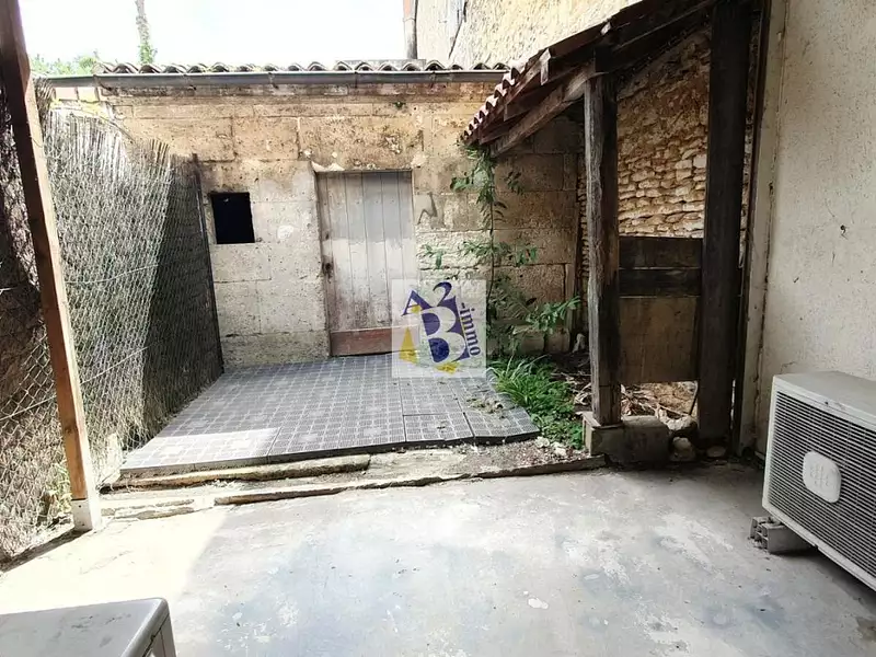Immeuble, 113 m²