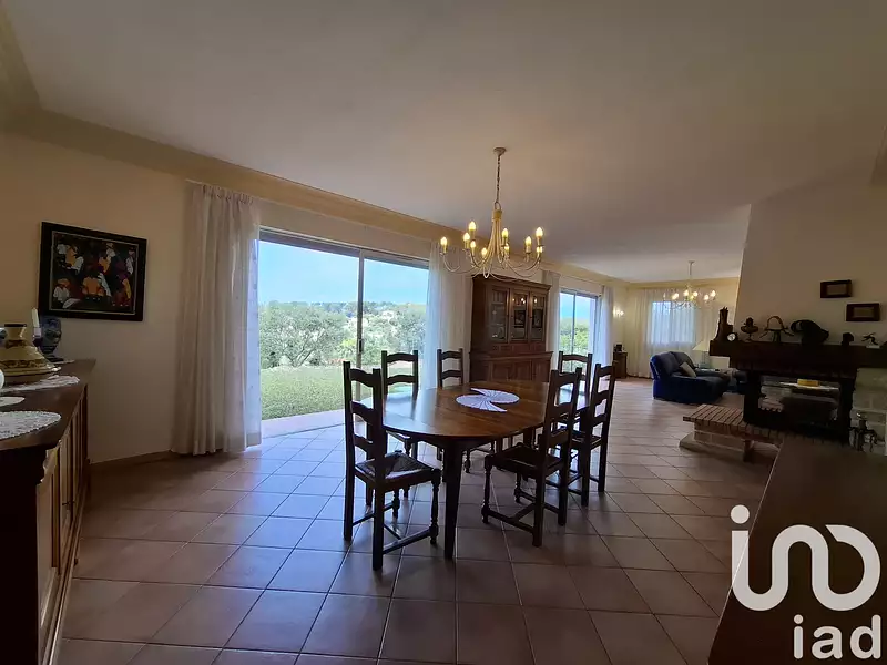 Maison, 391 m²