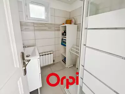 Maison, 240 m²