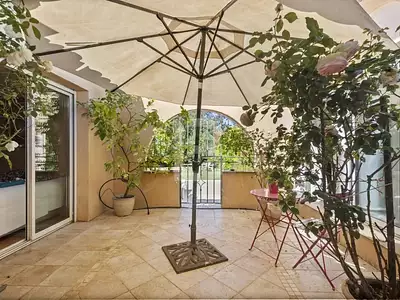 Maison, 240 m²