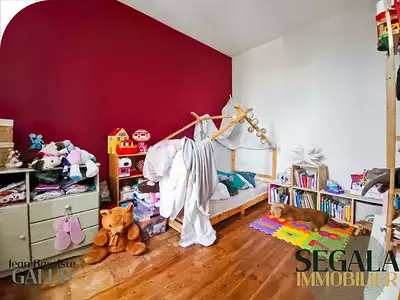 Maison, 230 m²