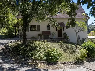 Maison, 166 m²