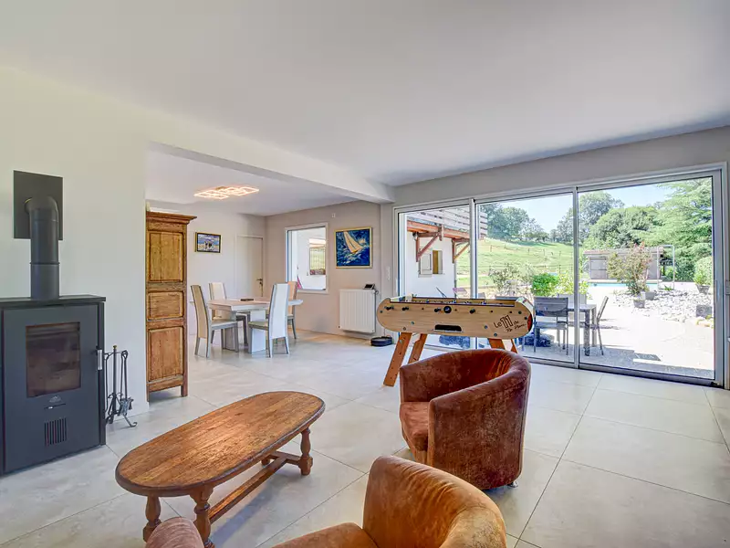 Divers, 338 m²