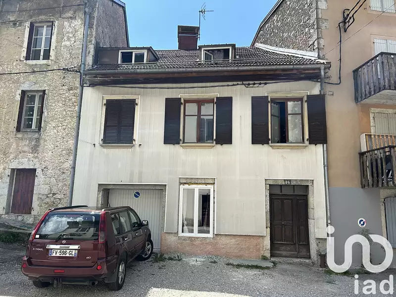 Immeuble, 210 m²