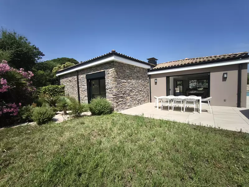 Maison, 244,4 m²