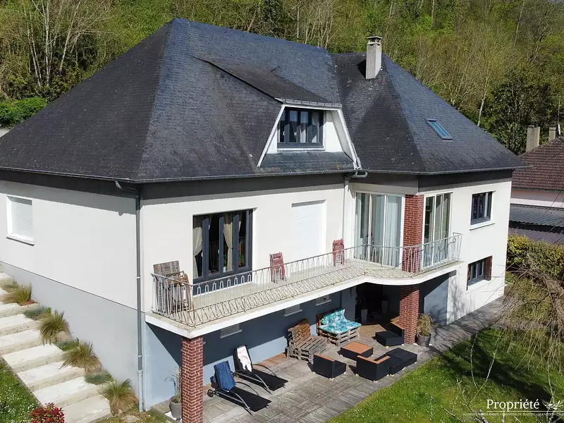 Maison, 280 m²