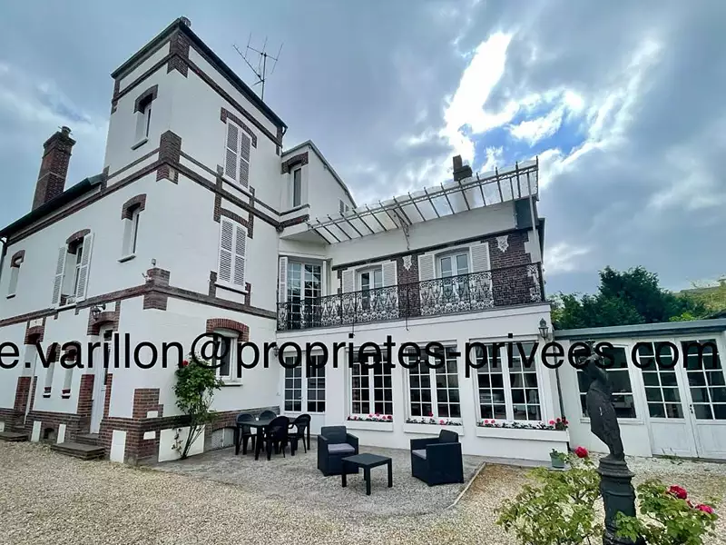 Maison, 220 m²