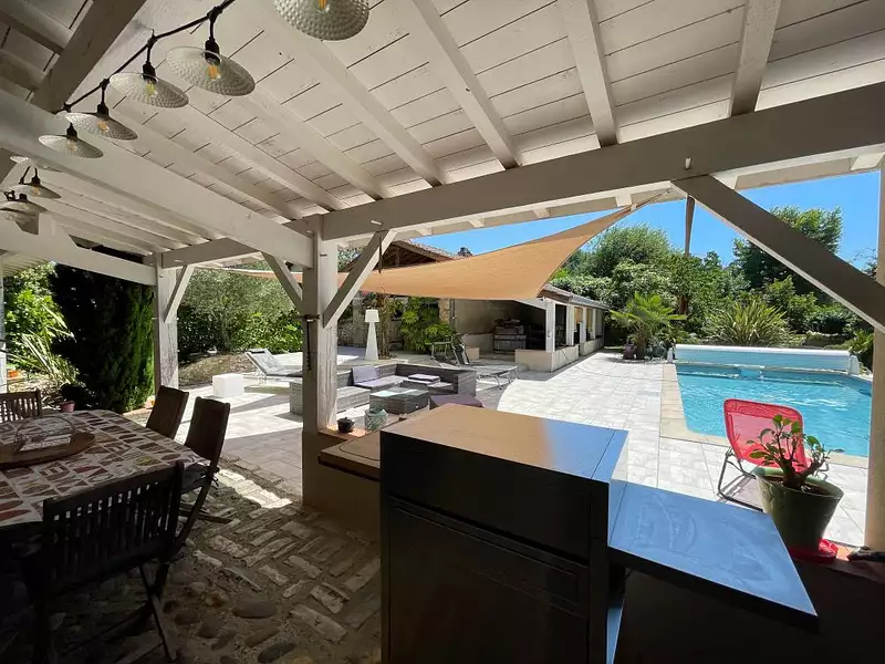 Maison, 260 m²