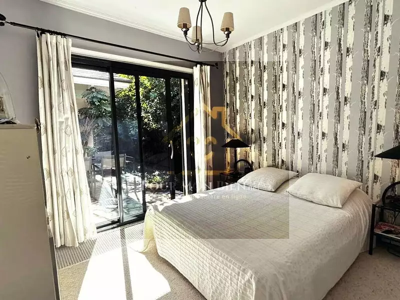 Maison, 227 m²