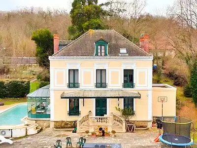 Maison, 305 m²