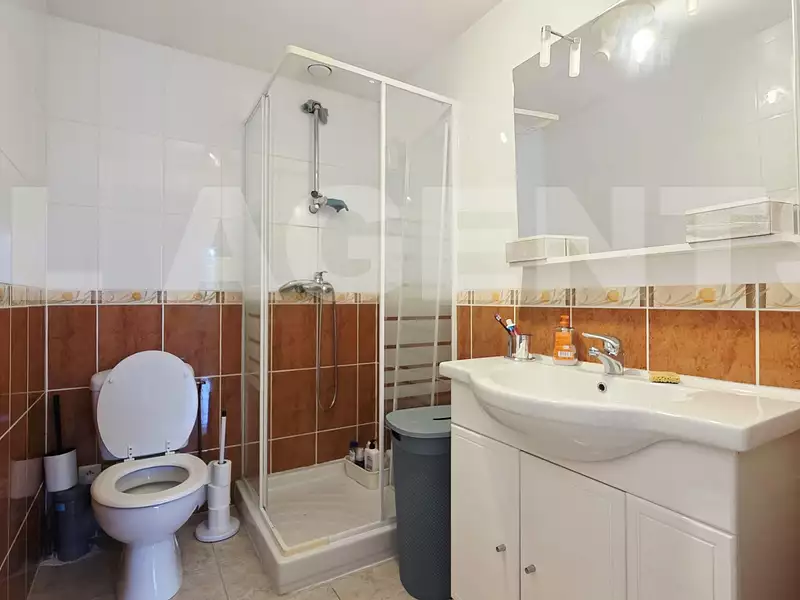 Maison, 163 m²