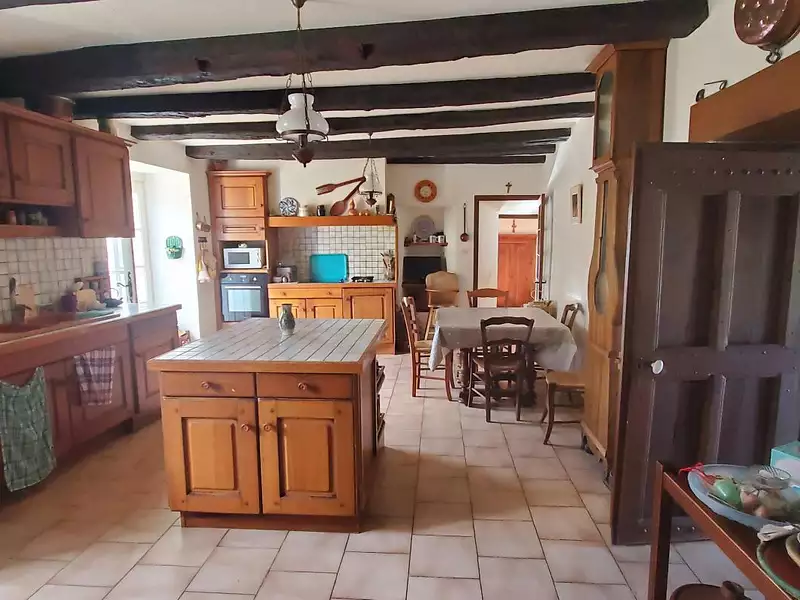 Maison, 243 m²