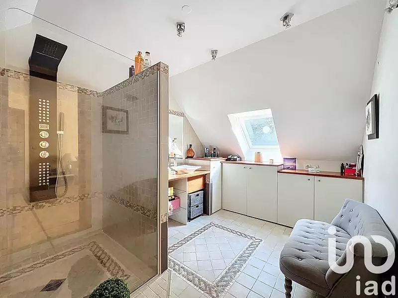 Maison, 227 m²