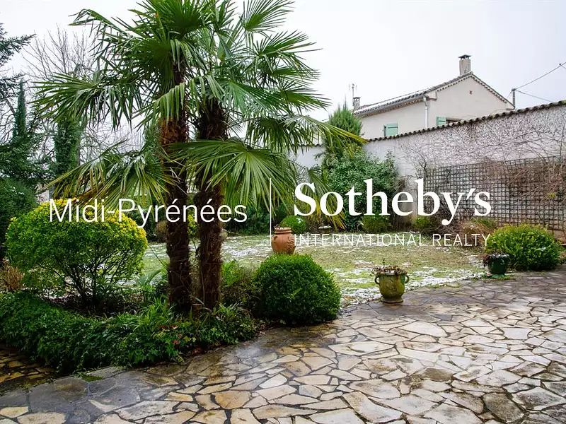 Maison, 556 m²
