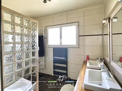 Maison, 145 m²