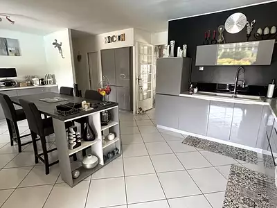 Maison, 256 m²
