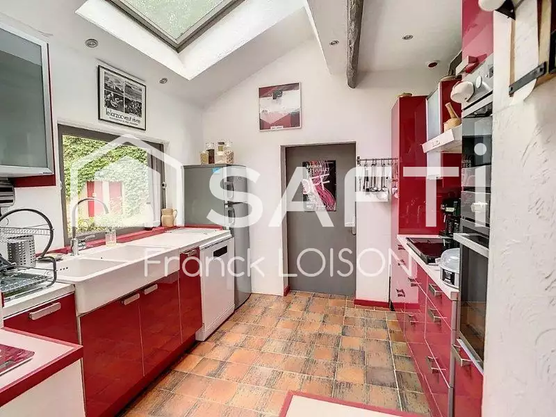 Maison, 203 m²
