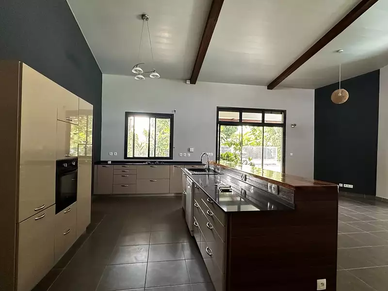 Maison, 174 m²